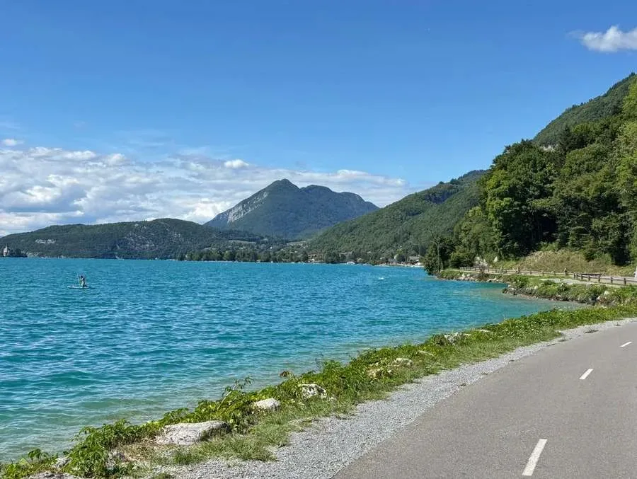 Bout du lac - piste cyclable lac Annecy